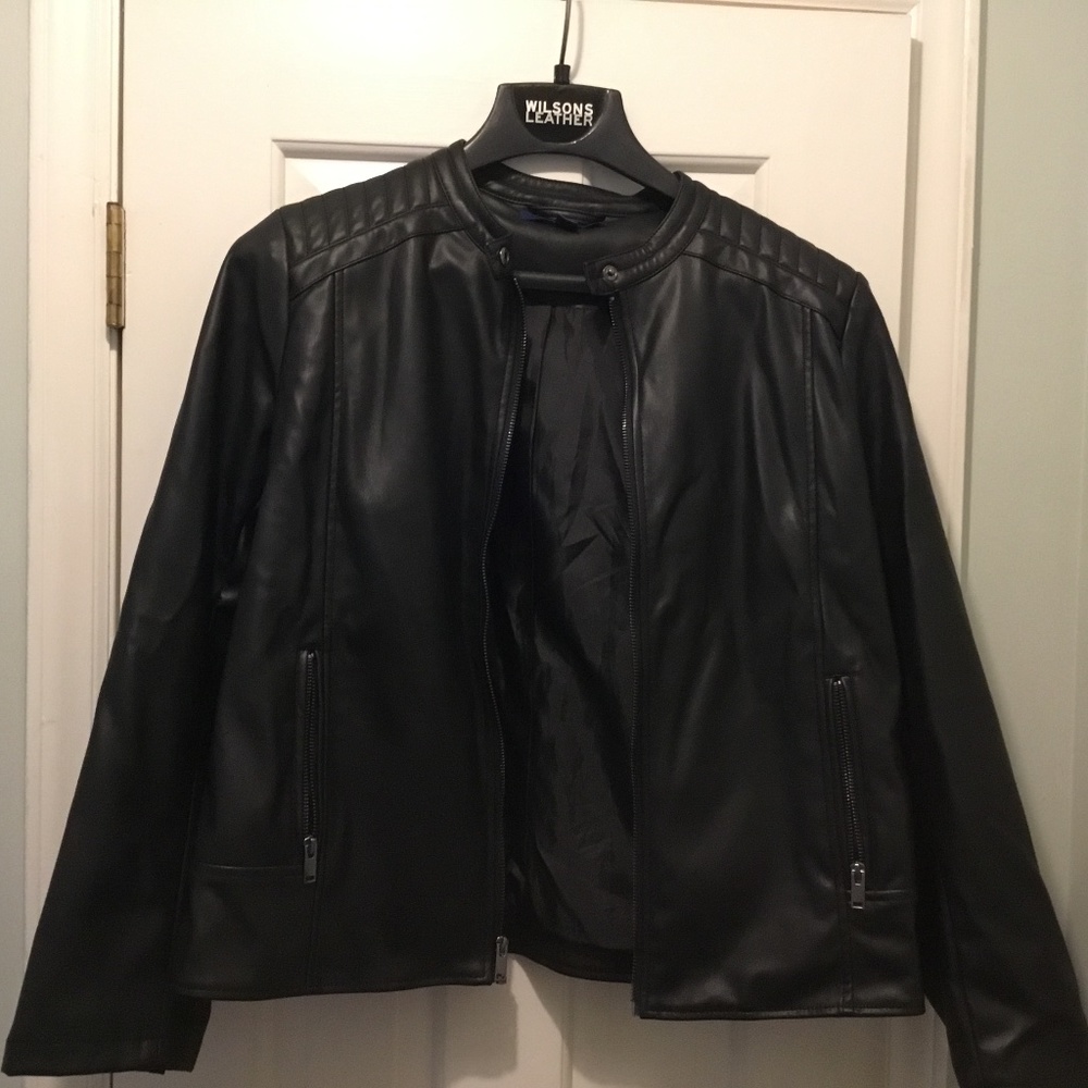 Apt. 9 woman’s black faux leather jacket.  Size XL.